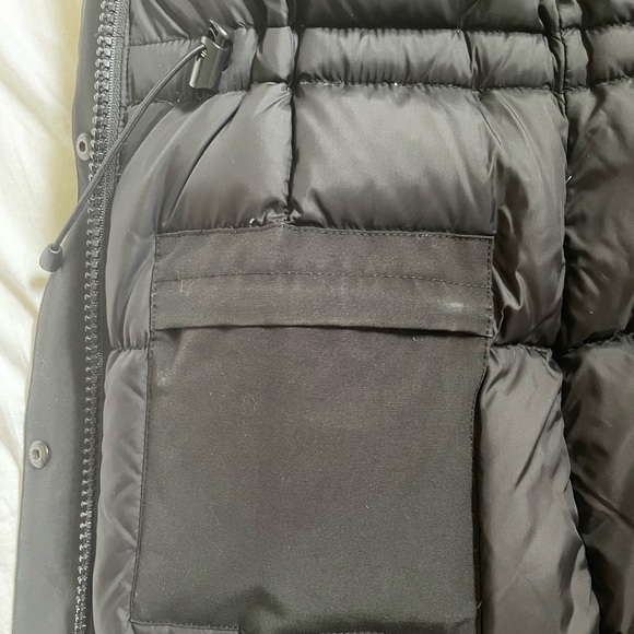 Canada goose Victoria Parker in size small. - Picture 10 of 11